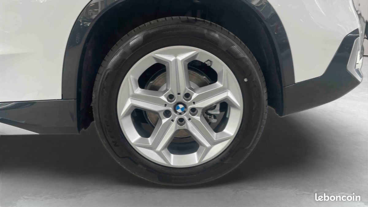 BMW iX1 eDrive20 Pure Edition xLine (image 19)