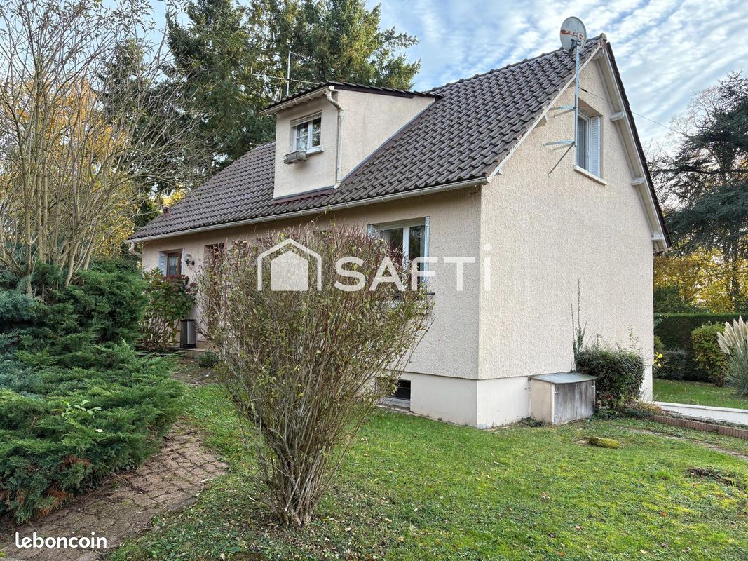 Maison 6 pièces 170 m² · à Coulombs · 170 m² · 189 000 €