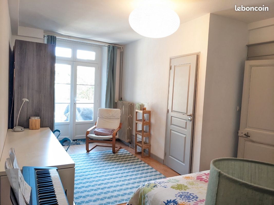 Appartement 1 pièce 24 m² · à Blois · 24 m² · 300 €