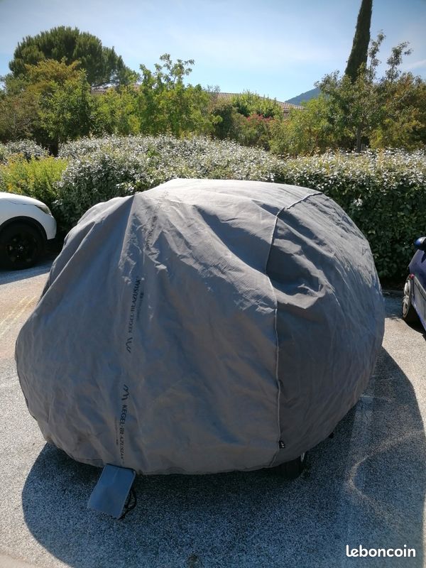 Bâche de protection pour voiture (image 6)