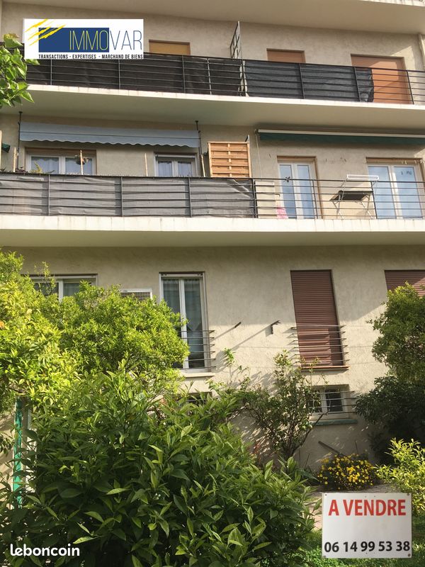 Immeuble 8 pièces 170 m² · à Hyères · 170 m² · 600 000 €
