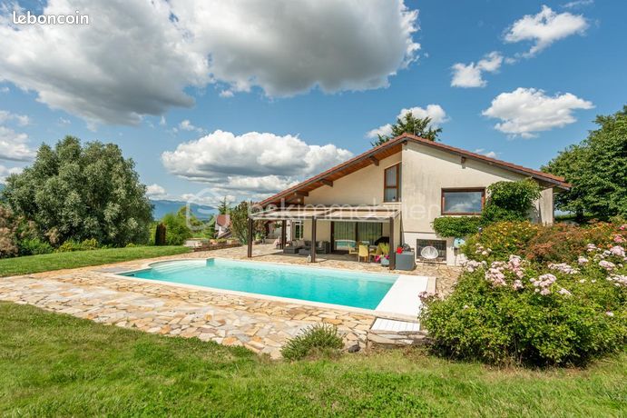 Maison 10 pièces 318 m²