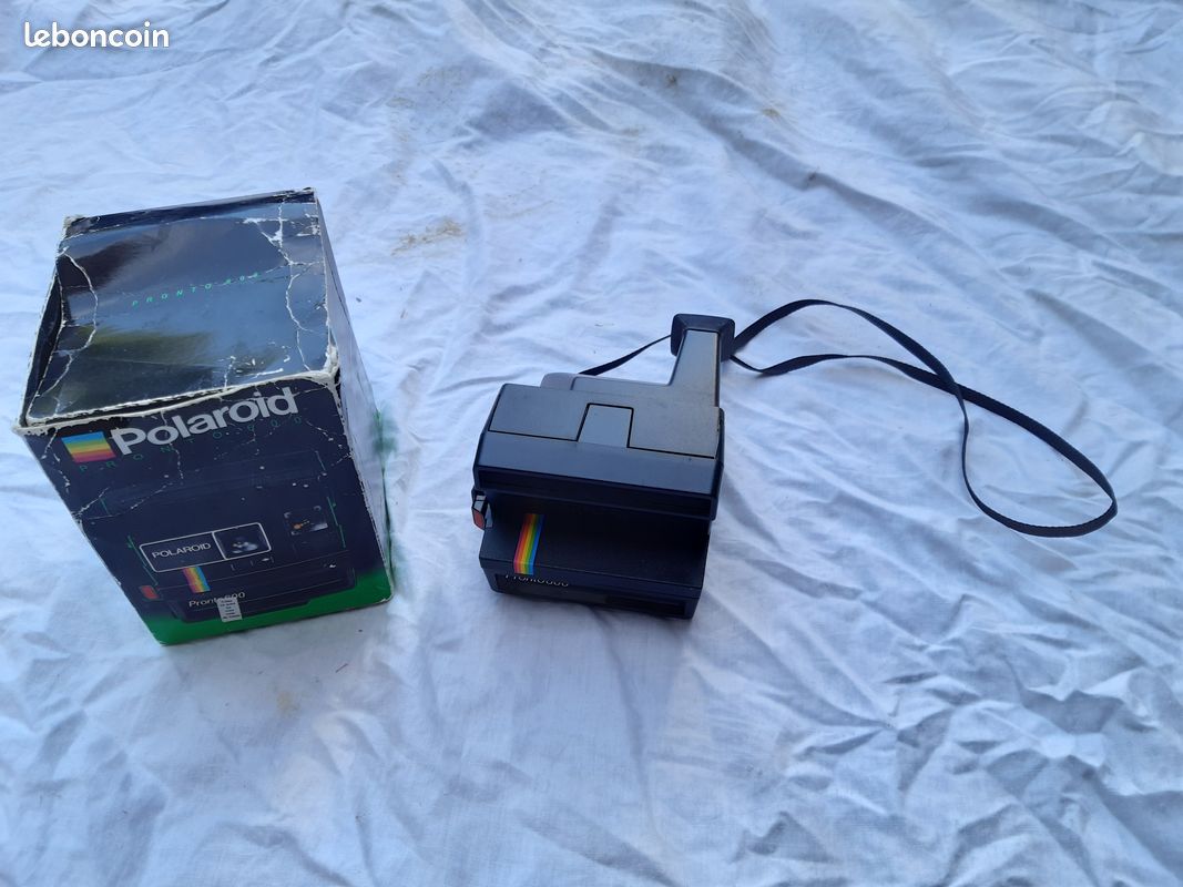 Appareil photo Polaroid Pronto 600 vintage des années 80 avec