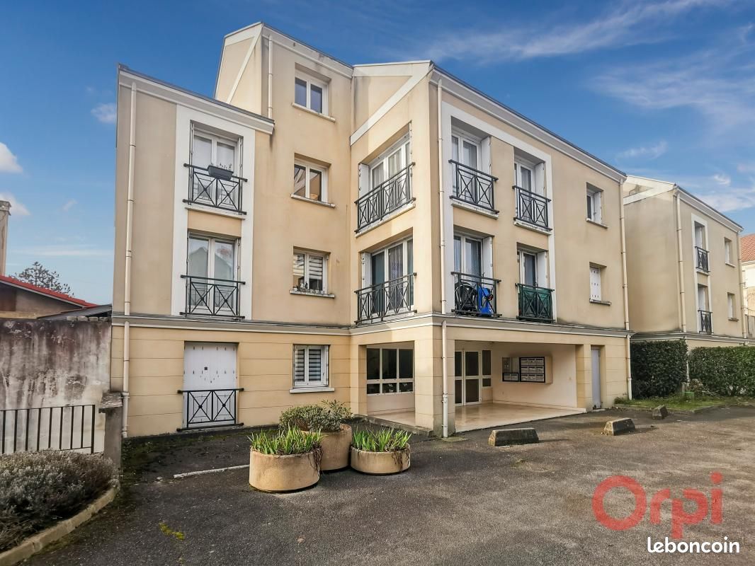 Appartement 6 pièces 120 m² · à Saint-Leu-la-Forêt · 120 m² · 1 850 €