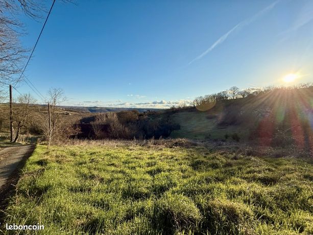 Terrain 1 810 m² Figeac