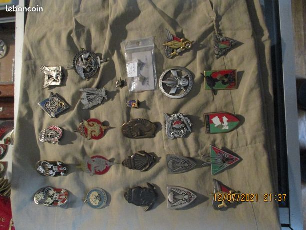 Insigne Original Des Chantiers De Jeunesse Afrique Du Nord 6° CJF - Émail, WWII