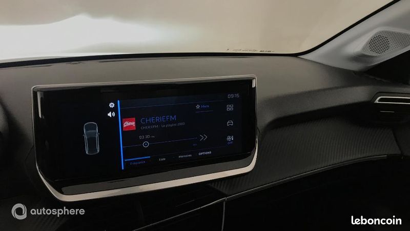 Peugeot 208 1.2 100ch S&S Style (image 29)