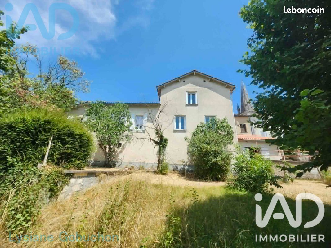 Maison 6 pièces 120 m² · à Villetoureix · 120 m² · 105 000 €