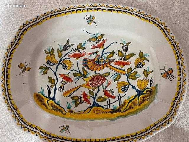 Plat en faïence à décor d'oiseaux (image 2)