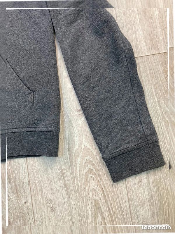 Gilet / Veste/ Sweat à capuche avec zip gris logo brodé Lacoste #A37 - Taille L (image 5)
