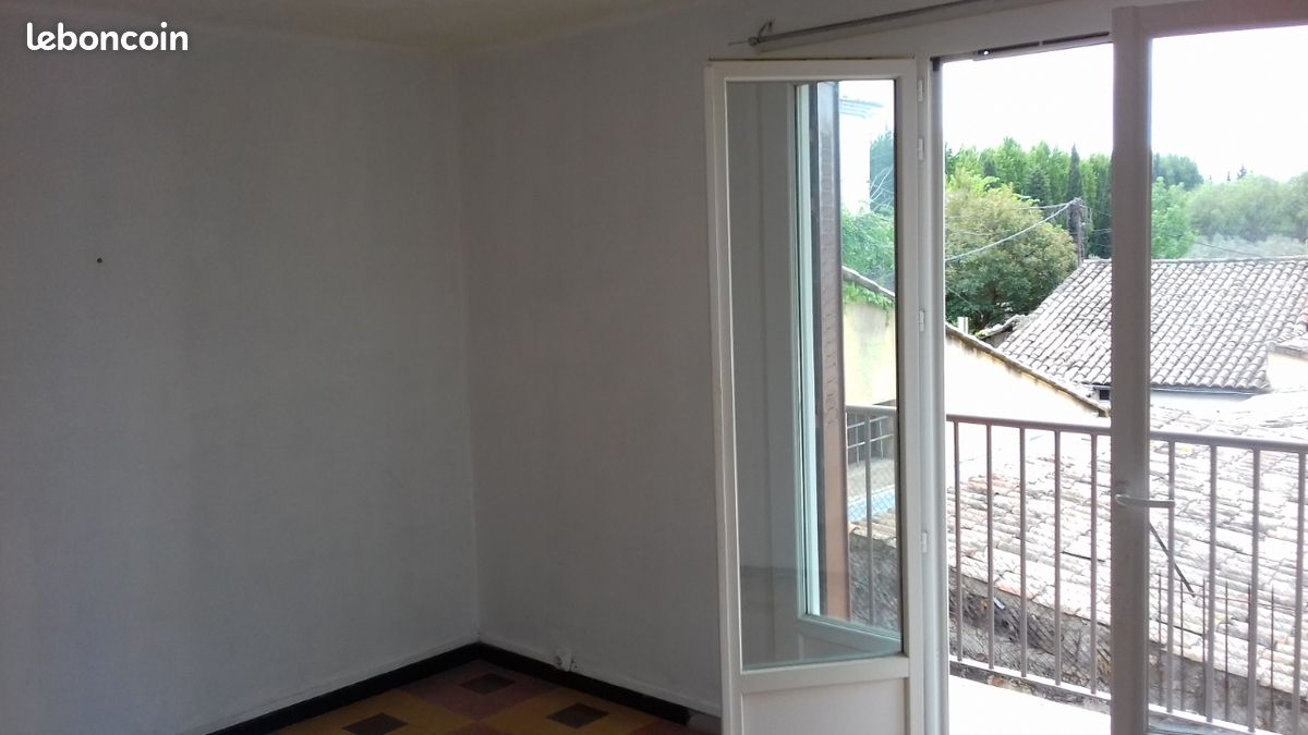 Appartement 3 pièces 56 m² · à Bourg-Saint-Andéol · 56 m² · 55 000 €