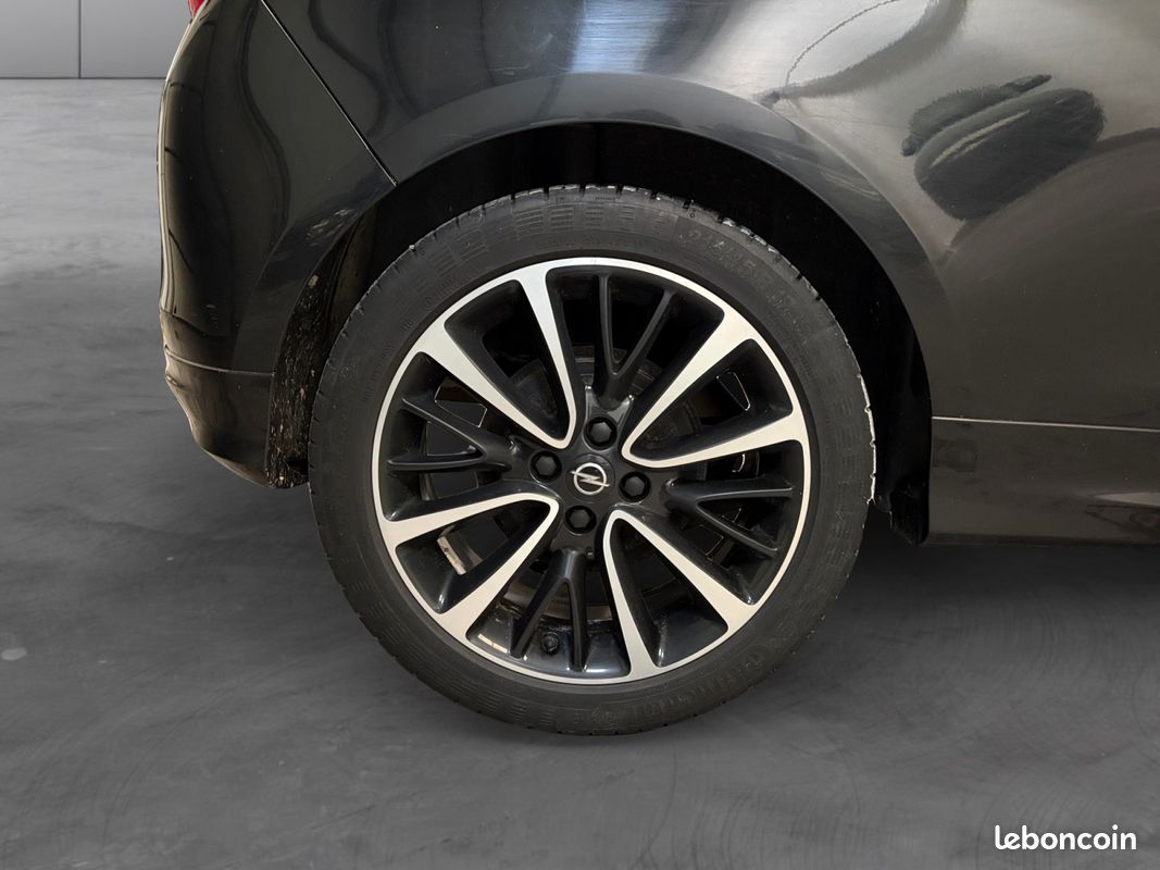 OPEL CORSA V 1.4 90 EDITION 3P OPC Line 90Ch Garantie 12 mois (image 18)