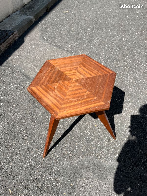 Petite table en merisier (image 2)