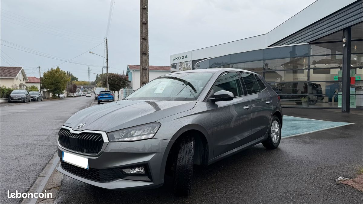 Skoda Fabia 1.0 TSI 95ch Ambition (image 2)