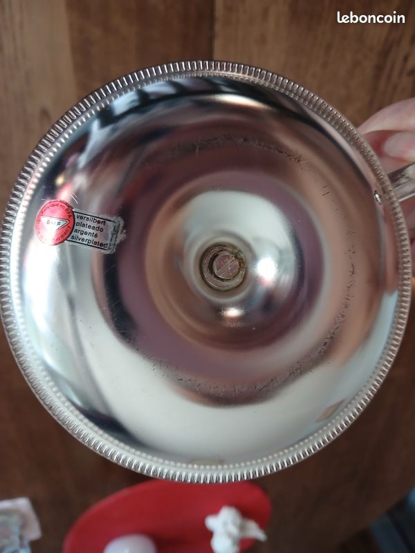Photophore bougeoir tempête ( lampe tempête décorative) globe en verre en forme de tulipe support métal argenté porte bougie au centre hauteur 18 cm diamètre 11 cm marque Versilbert (image 4)