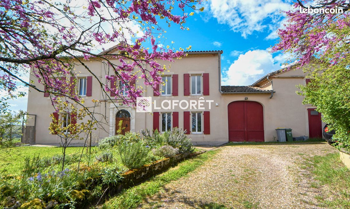 Maison 9 pièces 253 m² · à Gaillac · 253 m² · 340 000 €