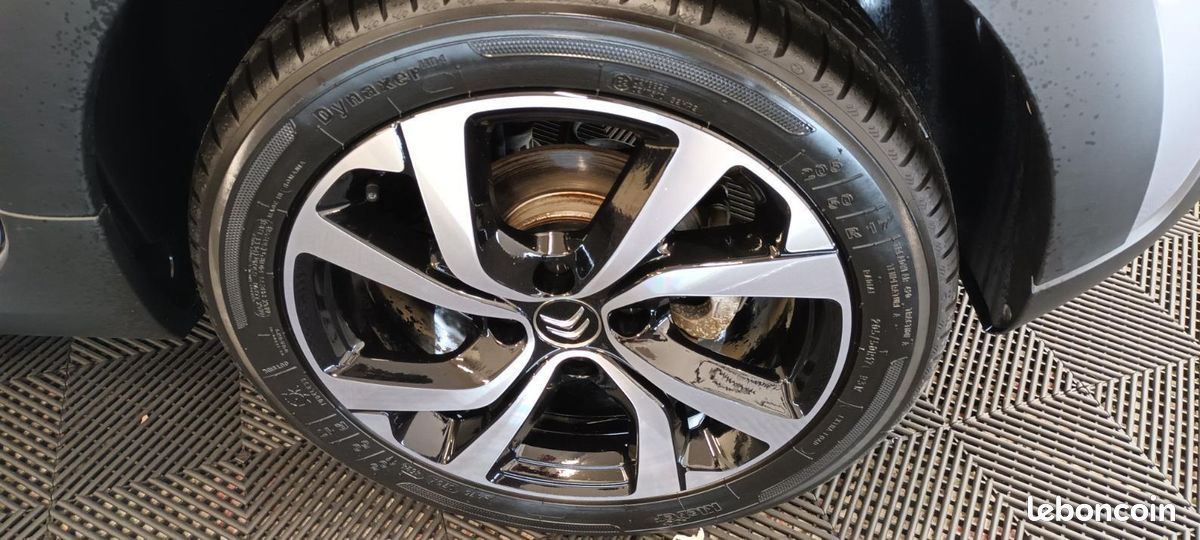 Citroën C3 BlueHDi 100 S&S BVM6 Shine Pack (image 12)