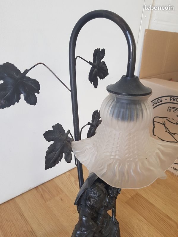 Lampe personnage style art déco (image 3)