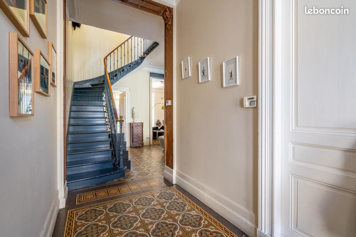 Maison 8 pièces 250 m² · à Bordeaux · 250 m² · 1 149 000 €