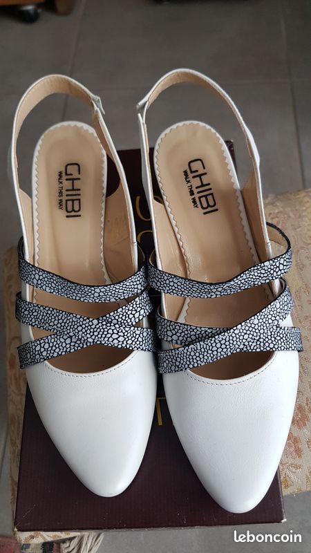 Escarpins ouverts en cuir blanc Ghibi (38) comme neufs (image 3)
