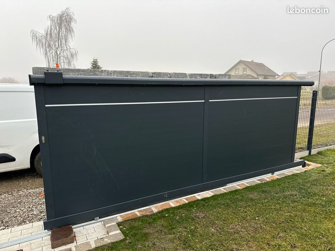 Déstockage portail coulissant alu modèle Milano (image 3)