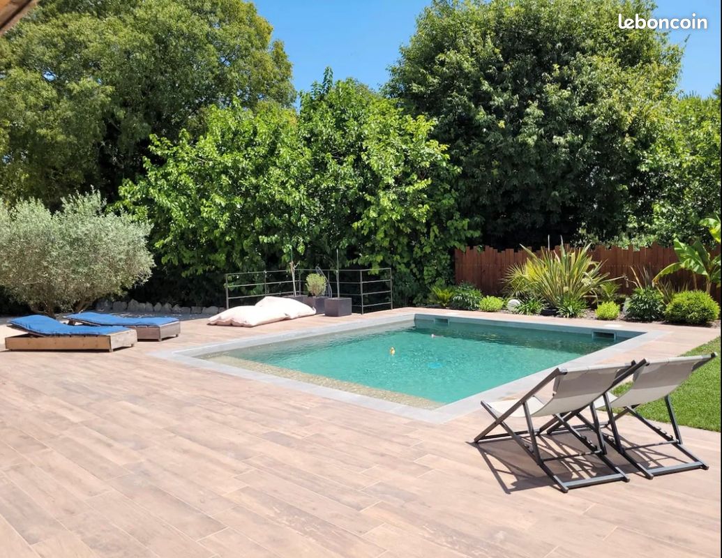 GORDES, VILLA BAMBOU DE 200M2, location saisonnière (image 13)