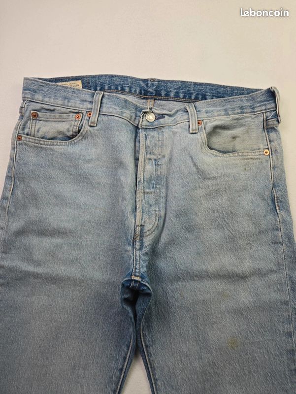 Jean Levi's 501 bleu taille W36 coupe droite washed (A31) (image 7)