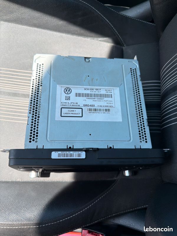 Autoradio Volkswagen RCD510 d'origine – Réf. 3C8 035 195 F – Excellent état (image 2)