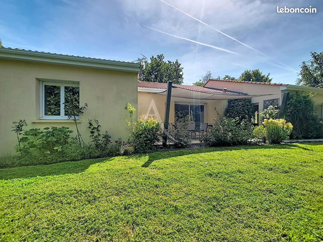 Maison 9 pièces 184 m² · à Beaupréau-en-Mauges · 184 m² · 299 000 €