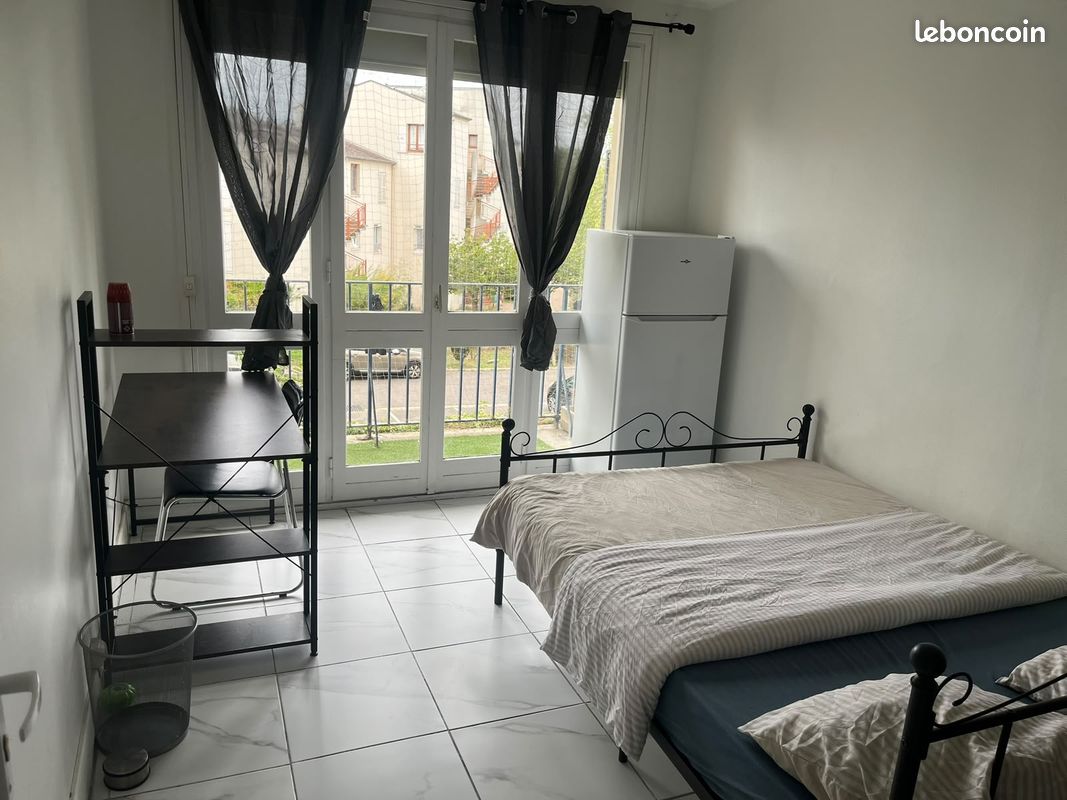 Appartement 1 pièce 12 m² · à Mantes-la-Jolie · 12 m² · 500 €/mois