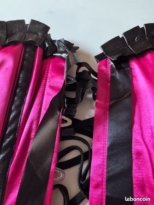 Corset noir et rose gothique baroque steampunk (image 3)