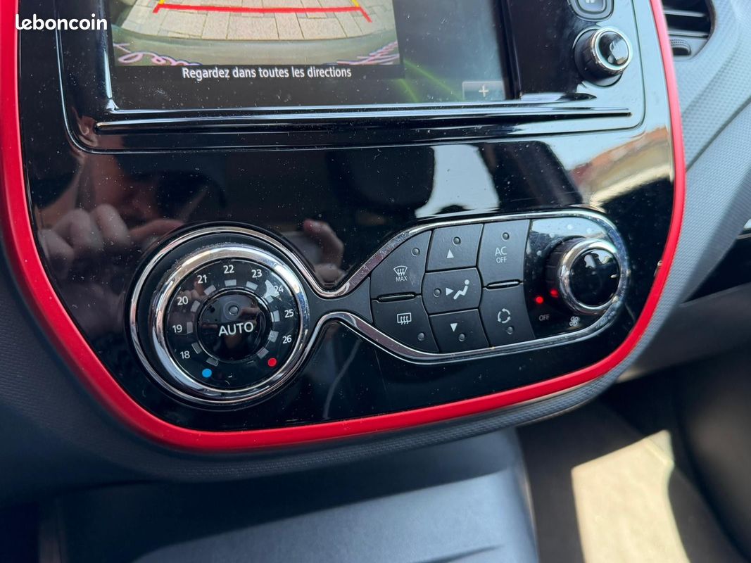 RENAULT CAPTUR TCe 90 Energy SS eco² SL Helly Hansen - REGULATEUR DE VITESSE / RADAR AR/ CAMERA DE RECUL (image 26)