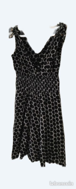 Robe noir et blanc à petit pois (image 1)