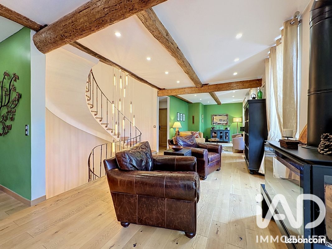 Maison 7 pièces 200 m² · à Montauroux · 200 m² · 587 000 €