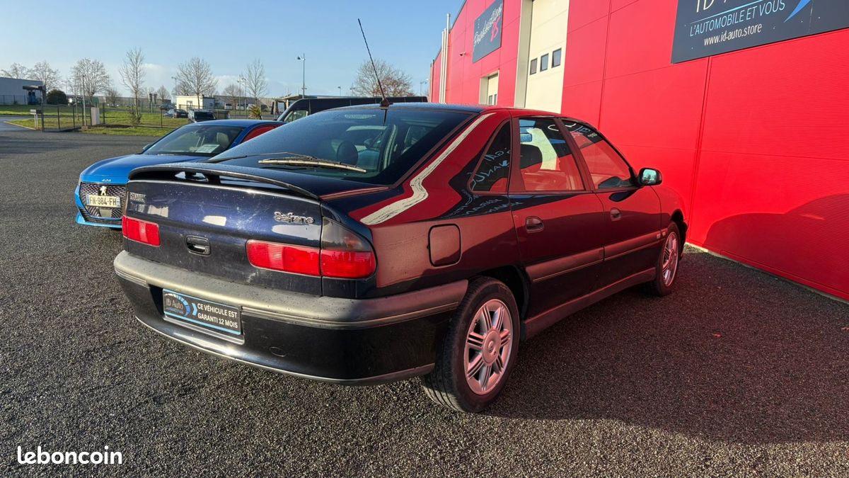 Renault SAFRANE 3.0 V6 24V 190 CV INITIALE PARIS - GARANTIE 12 MOIS (image 7)