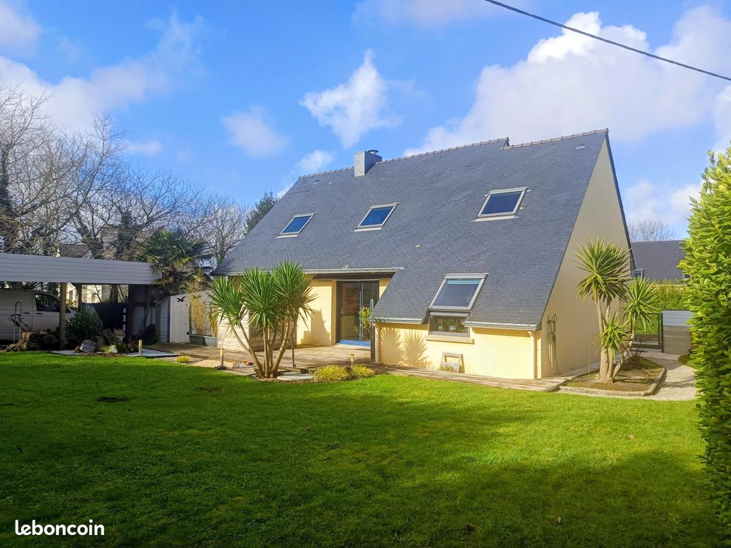 Maison 5 pièces 140 m² · à Kerlaz · 140 m² · 337 000 €