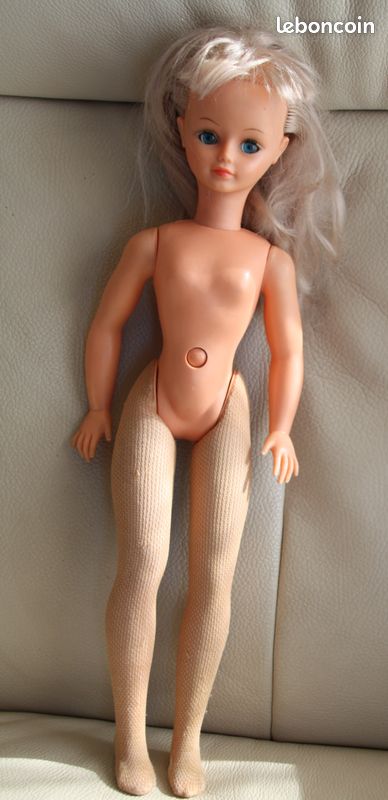 Poupée Bella Cathie tenue Bornéo (image 10)