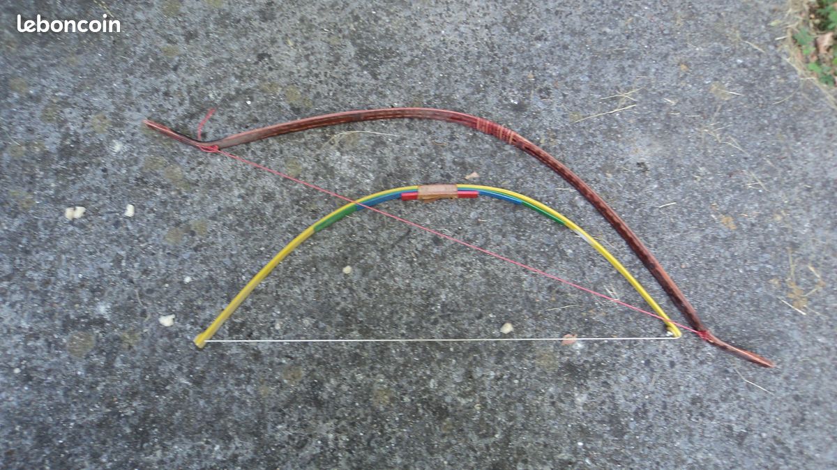 Deux arcs en bois (image 2)