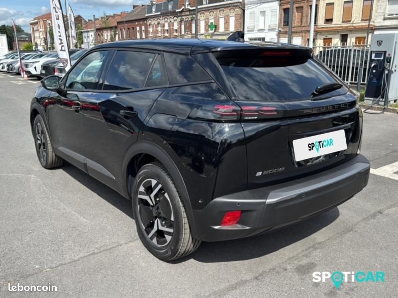 Peugeot 2008 e-2008 156ch 54 kWh Allure (image 26)