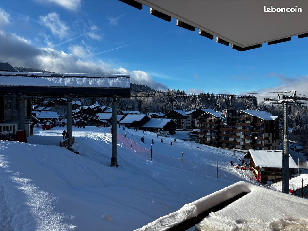 Appartement avec accès direct aux pistes (image 2)