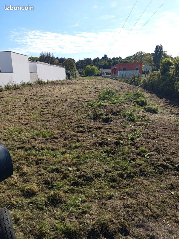 Terrain 1379 m² · à Saint-Augustin · 1 379 m² · 164 300 €