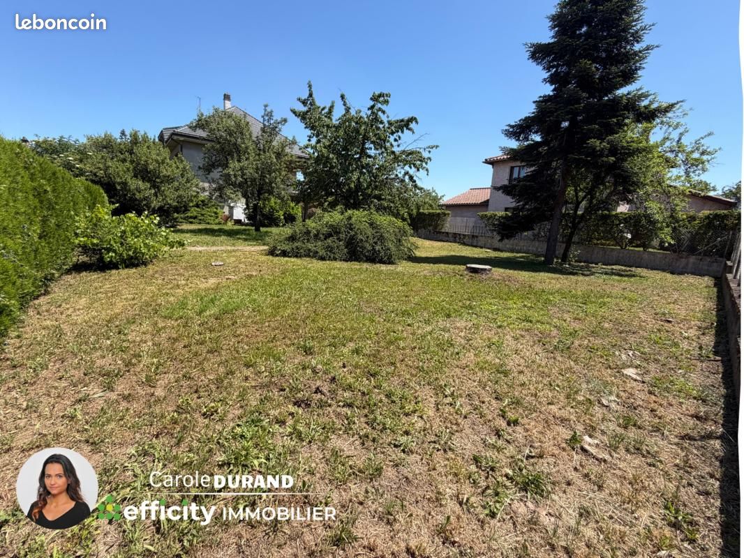 Terrain 580 m² Venissieux · à Vénissieux · 215 200 €