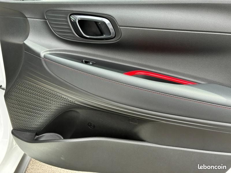 Hyundai i20 1.0 T-GDi 100ch Hybrid N Line Creative (image 10)