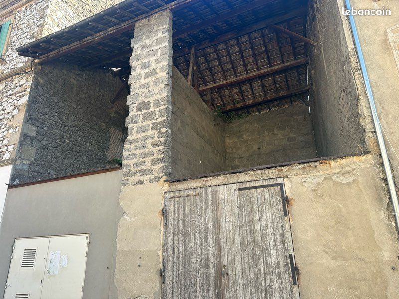 Maison 5 pièces 94 m² · à Moirans · 94 m² · 76 500 €