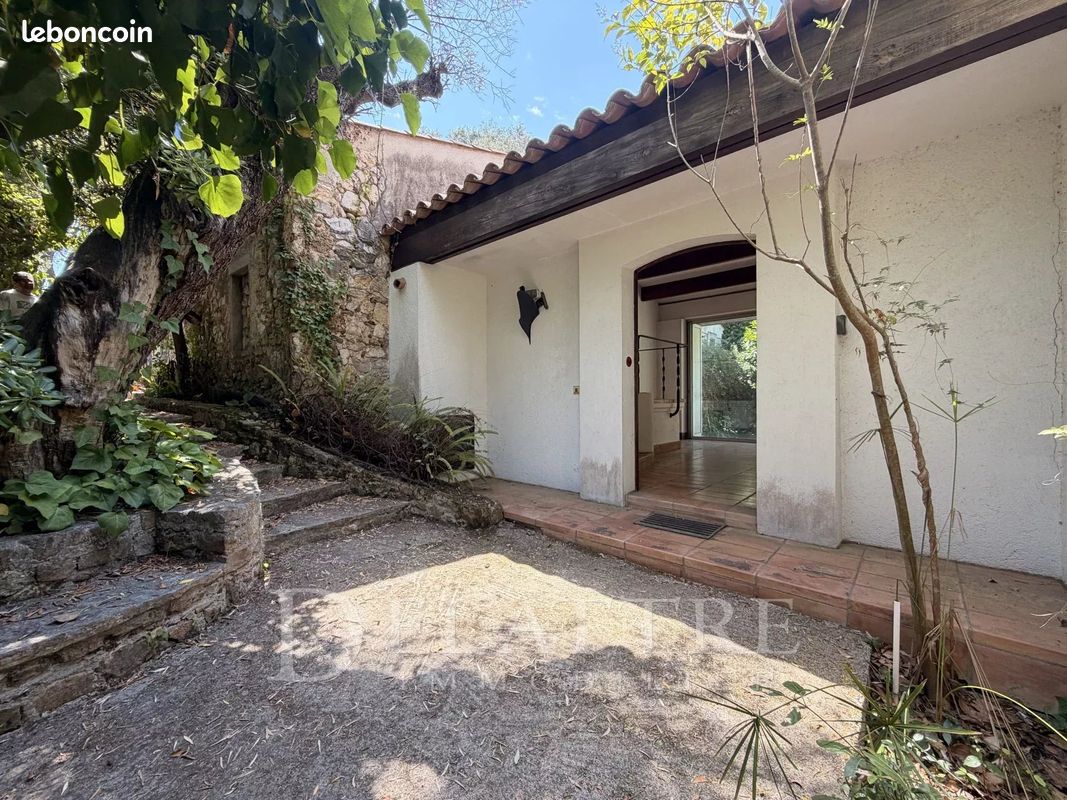 Maison 6 pièces 192 m² · à Antibes · 192 m² · 895 000 €