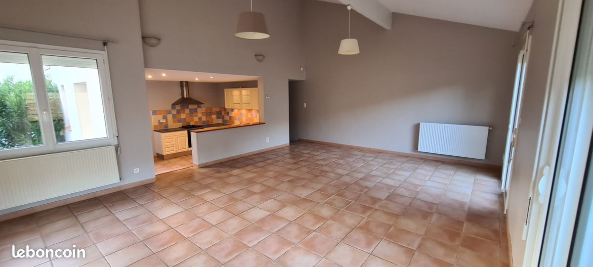 Maison 5 pièces 136 m² · à Bon-Encontre · 136 m² · 1 190 €/mois