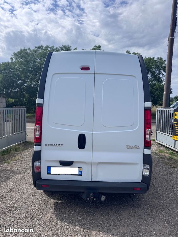 Renault TRAFIC L2H2 2.0 dCi 16V 90 cv PRIX HT + TVA RECUPERABLE (image 5)