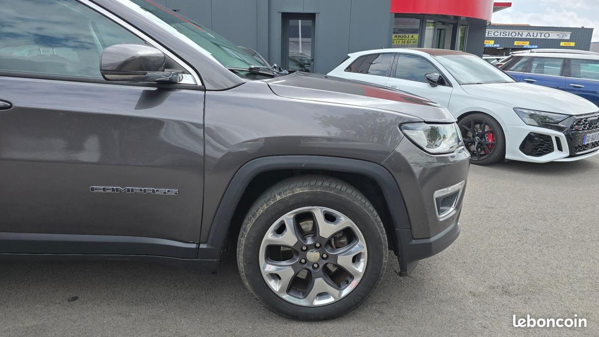 Jeep Compass Limited FWD (image 9)