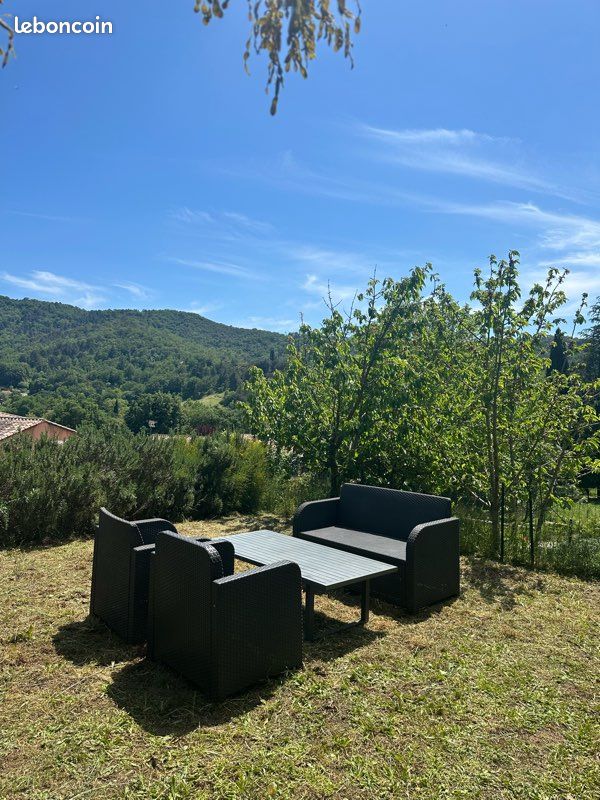 Appartement 2 pièces 32 m² · à Collobrières · 32 m² · 800 €/mois