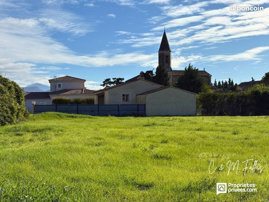 Terrain 960 m² Travaillan · 125 000 €